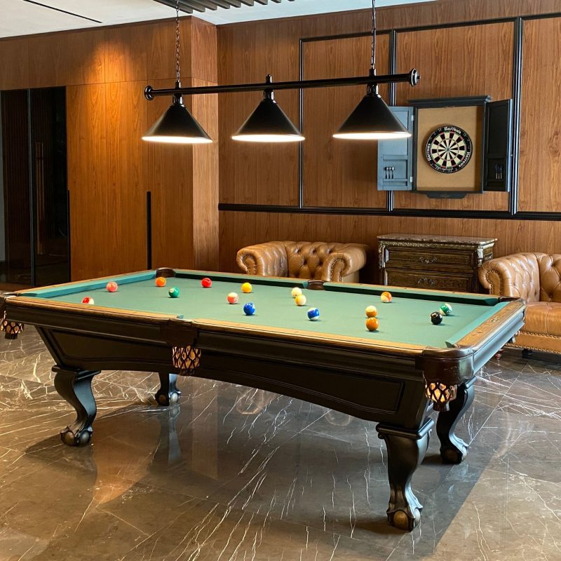 Brunswick Glenwood - Ball & Claw Legs